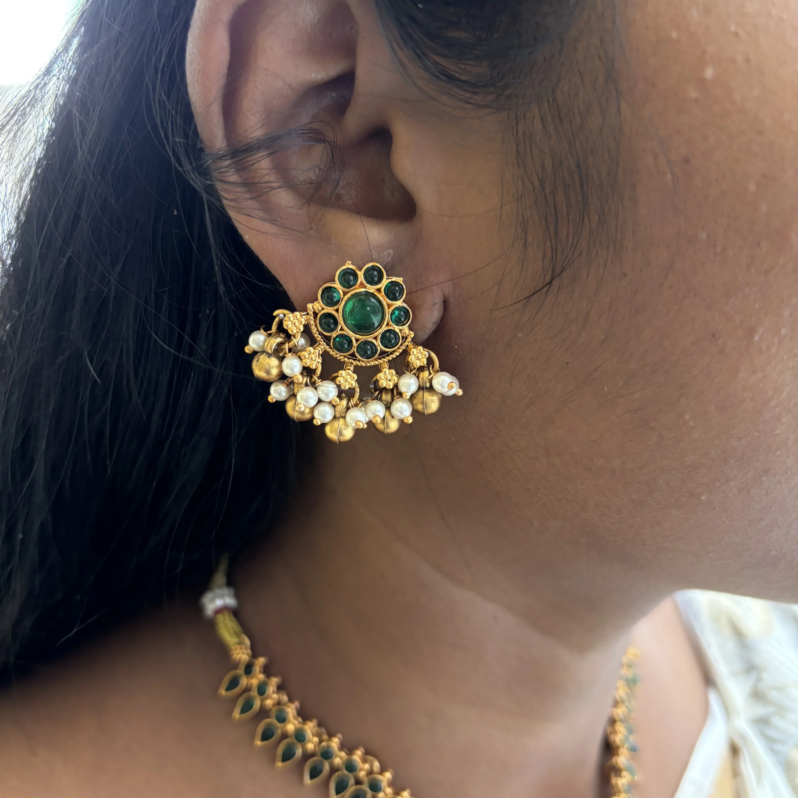 leaf motif green stone necklace with pearl drops – antique gold traditional jewellery leaf motif green stone necklace with pearl drops – antique gold traditional jewellery